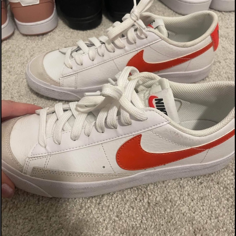 Nike Women's White and Orange Sneakers